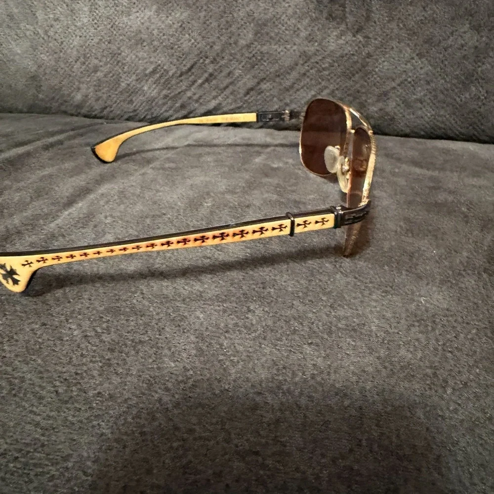 Stylish Gold Aviator Sunglasses